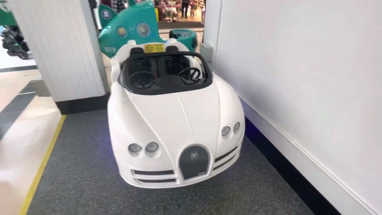 Jolly Roger White Spydero Kiddie Ride