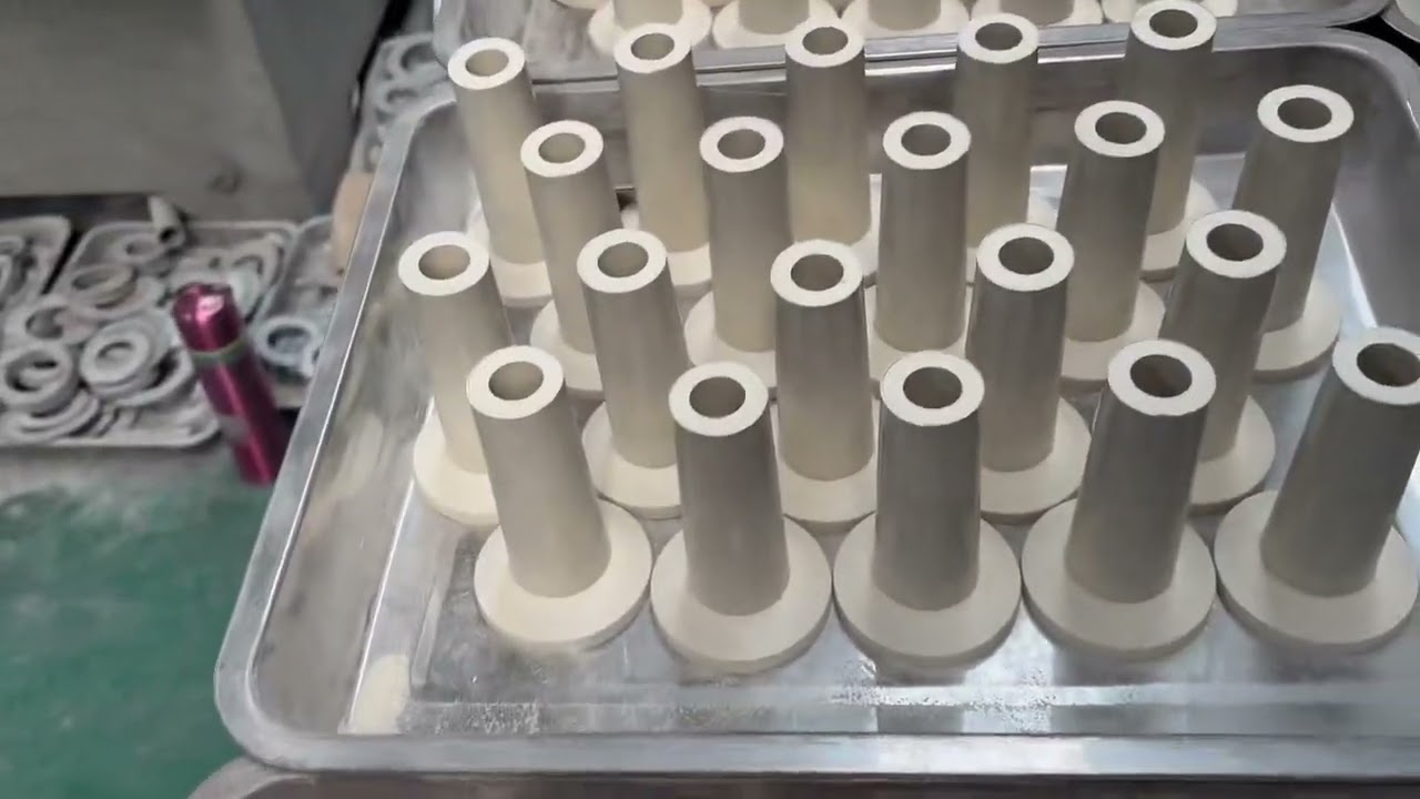 how the tundish metering nozzle is manufactured by the hydraulic press 