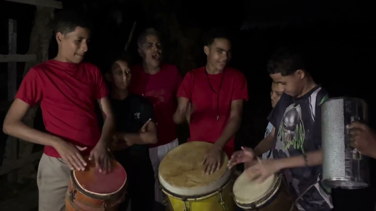 Los mini Taínos ensayando para el futuro #lasmercedes #salsa #bruja