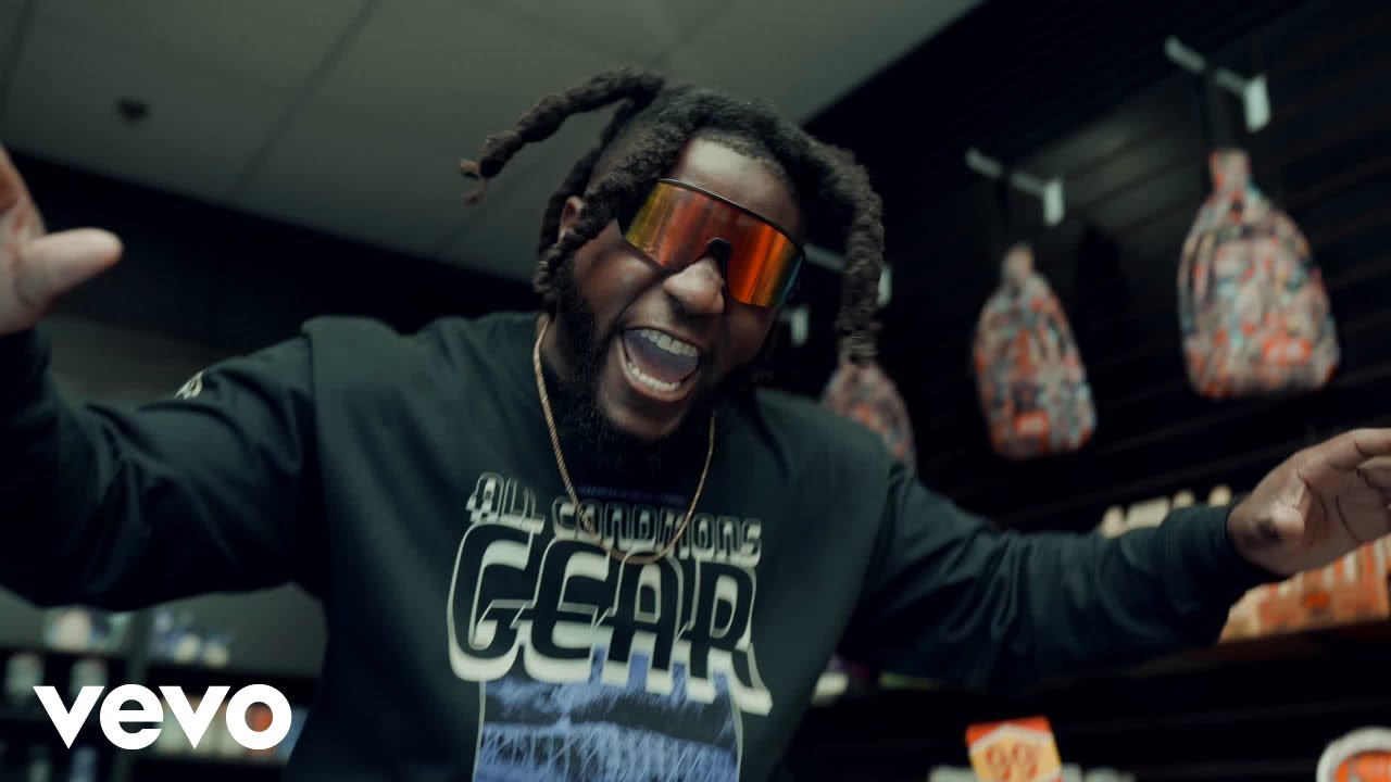 LiLCobeEEE - Twisted (Official Music Video)