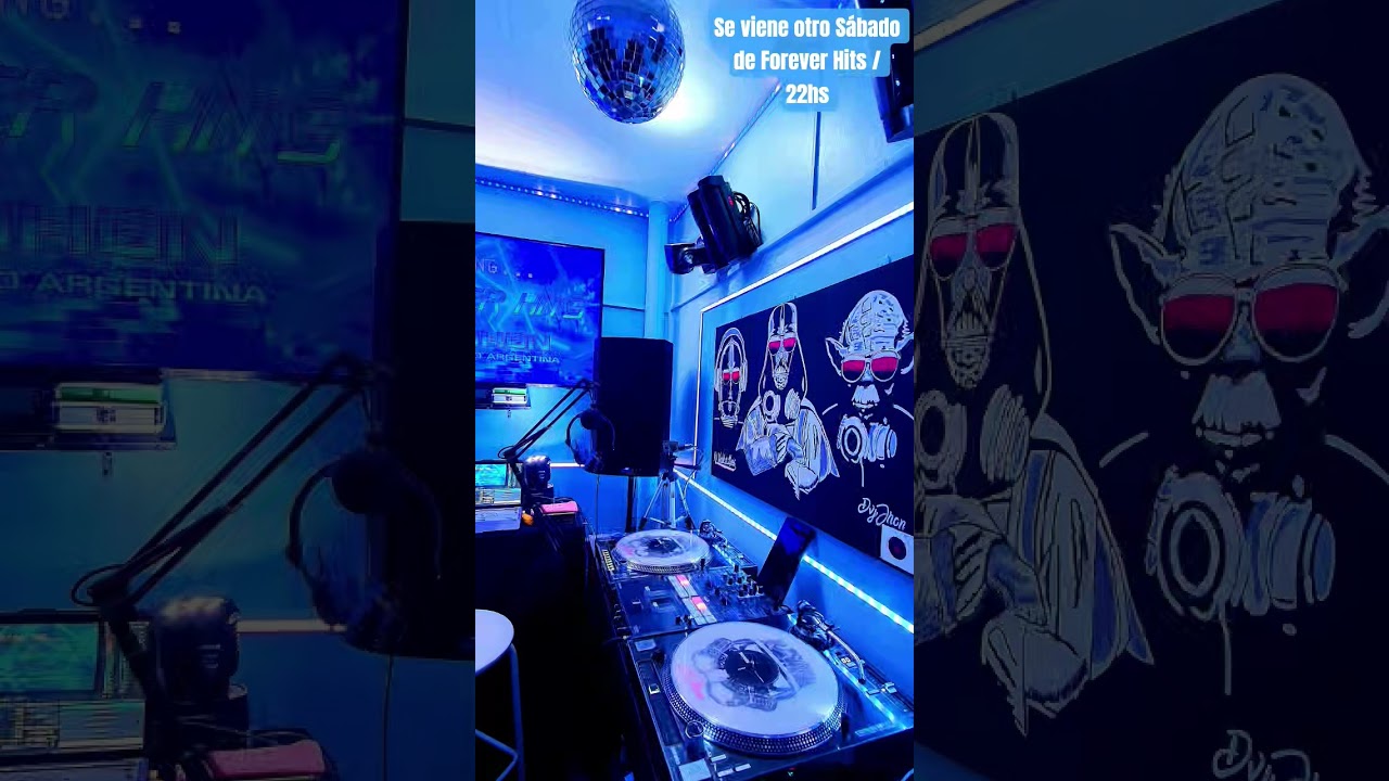 Sábado de Forever Hits  desde las 22hs  😎 🔊