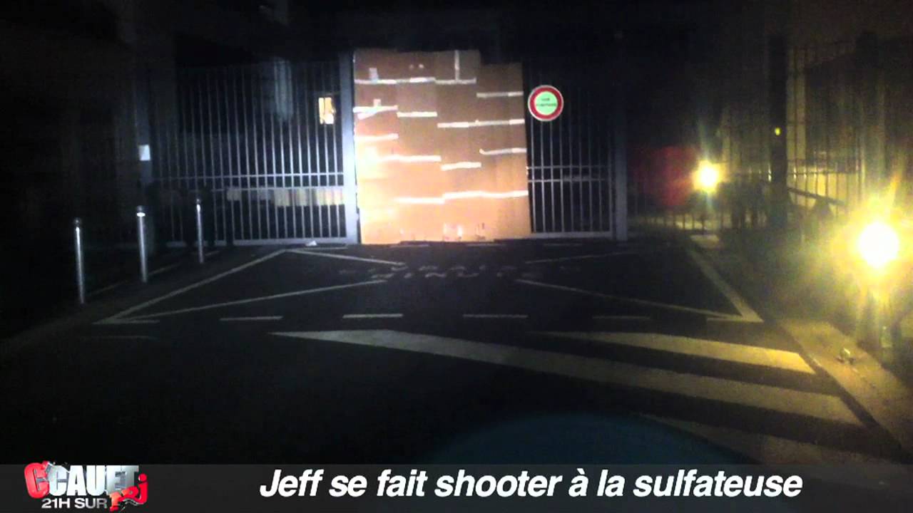 Jeff se fait shooter par une sulfateuse - C'Cauet sur NRJ
