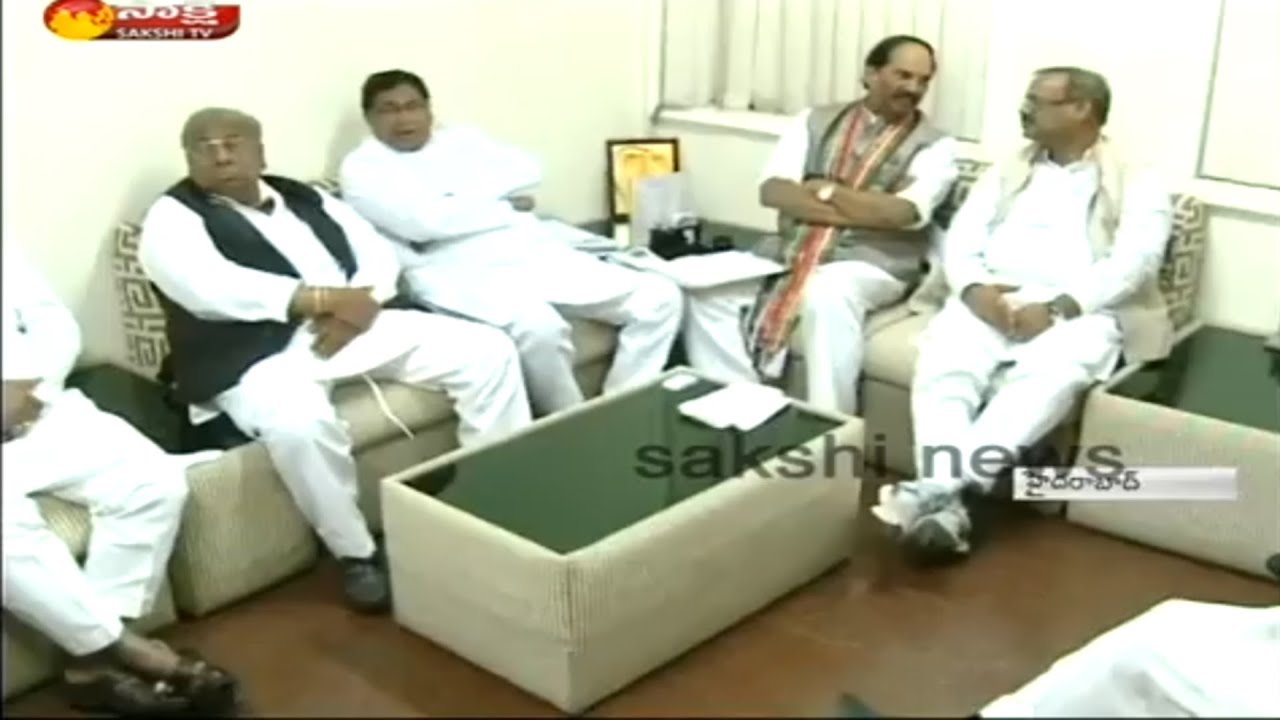 TPCC Chief Giving B-Forms For GHMC Nomination Candidates