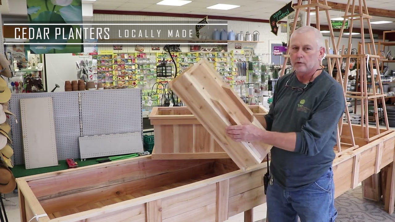 Cedar Planter Boxes & Raised Beds
