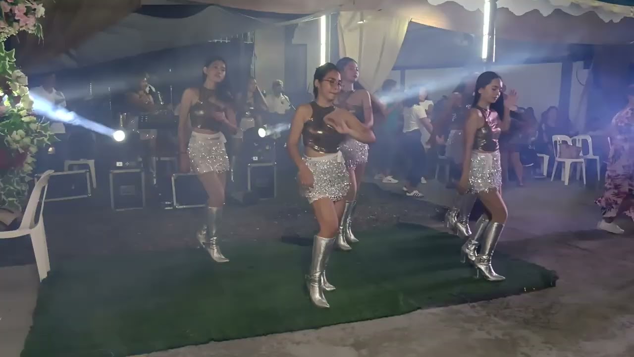 OPM Best Masakit sa first time cover by Che che & Amhie at CTJ NAVAS BAND   CP # 09168442301