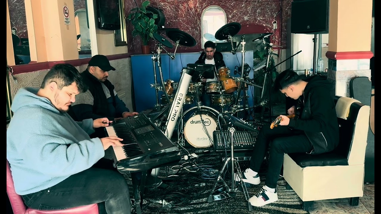 Gipsy Band  2026 Salih Yurttaş - Cümbüş live sound (cover)