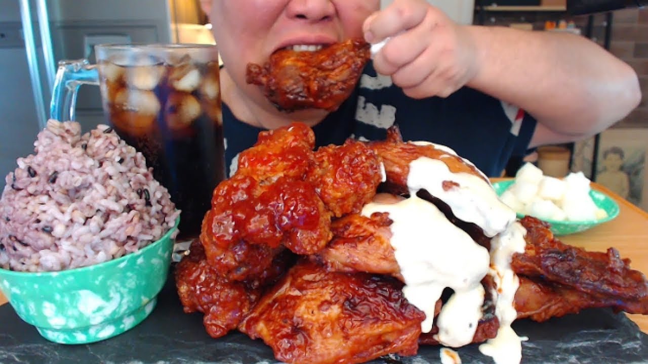 BBQ 치밥3종 셋트 (자메이카,스모크,시크릿) 비볐습니다. BBQ 3 chicken Mixed rice. Mukbang