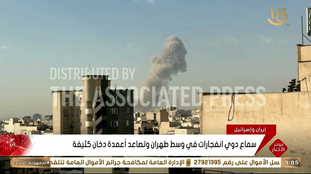 الرئيس السيسي يلتقي بقادة القوات المسلحة بحضور وزير الدفاع ورئيس الأركان عقب أداء صلاة الجمعة