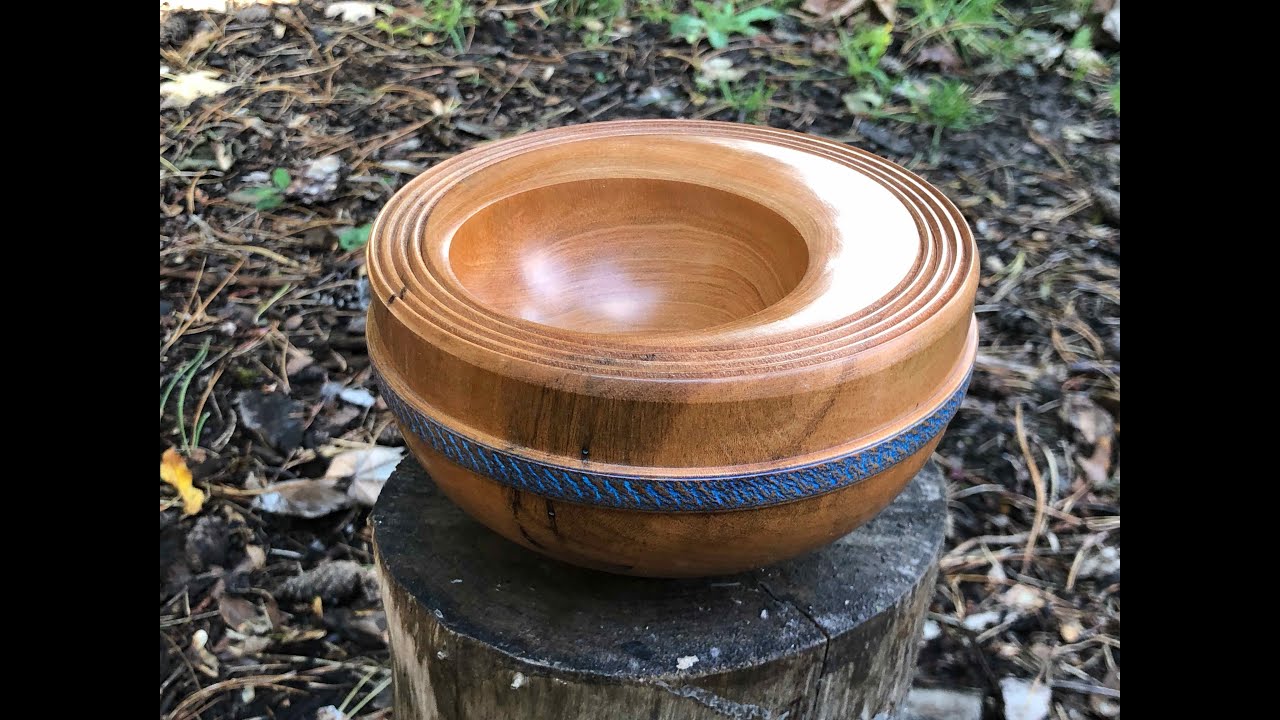 Woodturning an offset centred bowl.