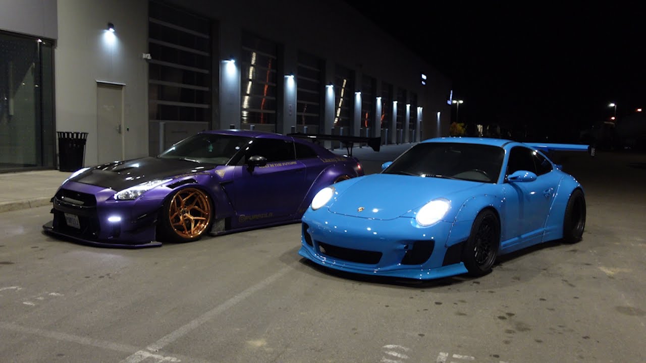 Exploring the City with LIBERTY WALK Supercars!