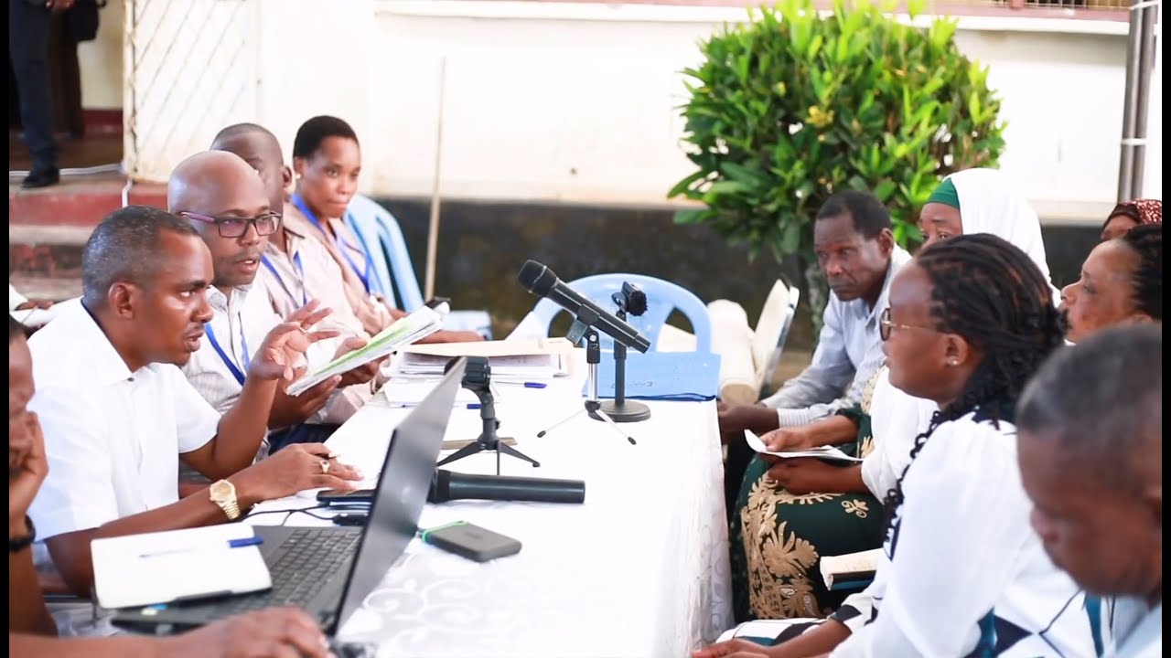 AIBU JAMANI!! WAZIRI SILAA ATAPIKA MANENO HAYA MAZITO,MWENYEKITI WA KIJIJI ATAPELI MILIONI 9 TANGA