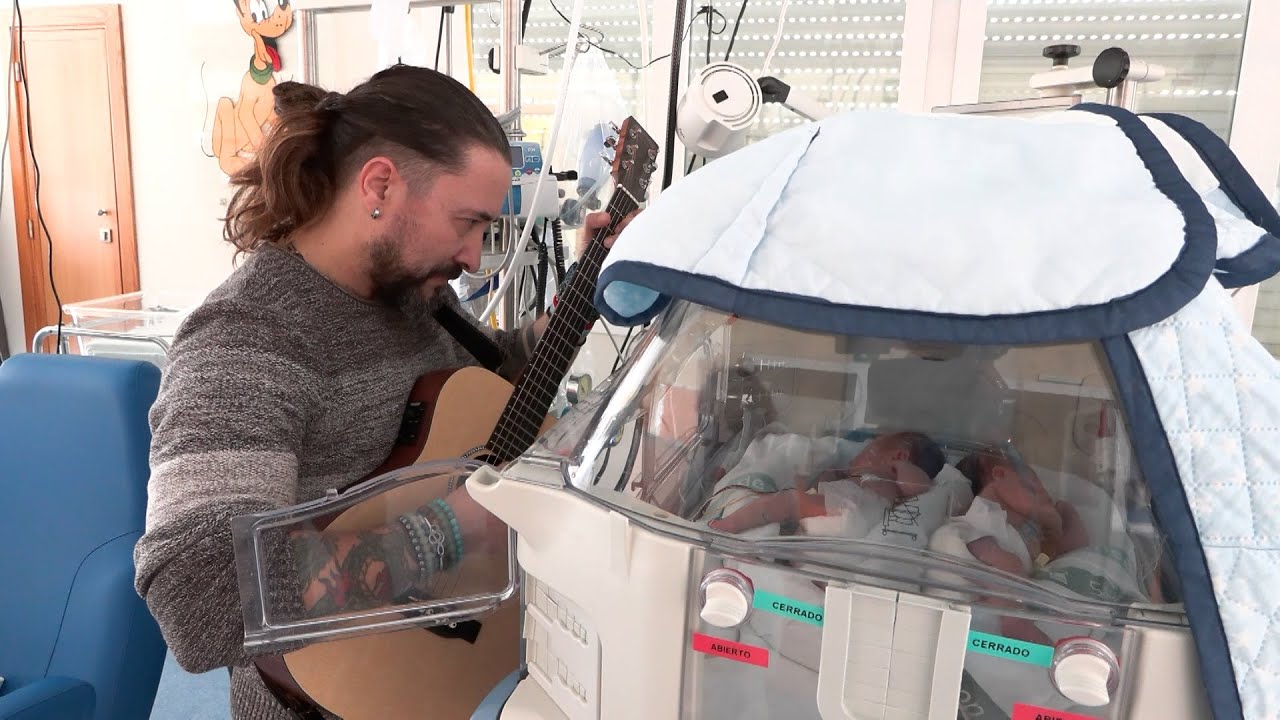 El Hospital Materno Infantil de Badajoz pone en marcha un proyecto de musicoterapia en neonatos