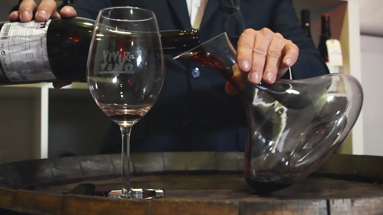Mitos, Curiosidades y Servicio del vino - Decantación y oxigenación