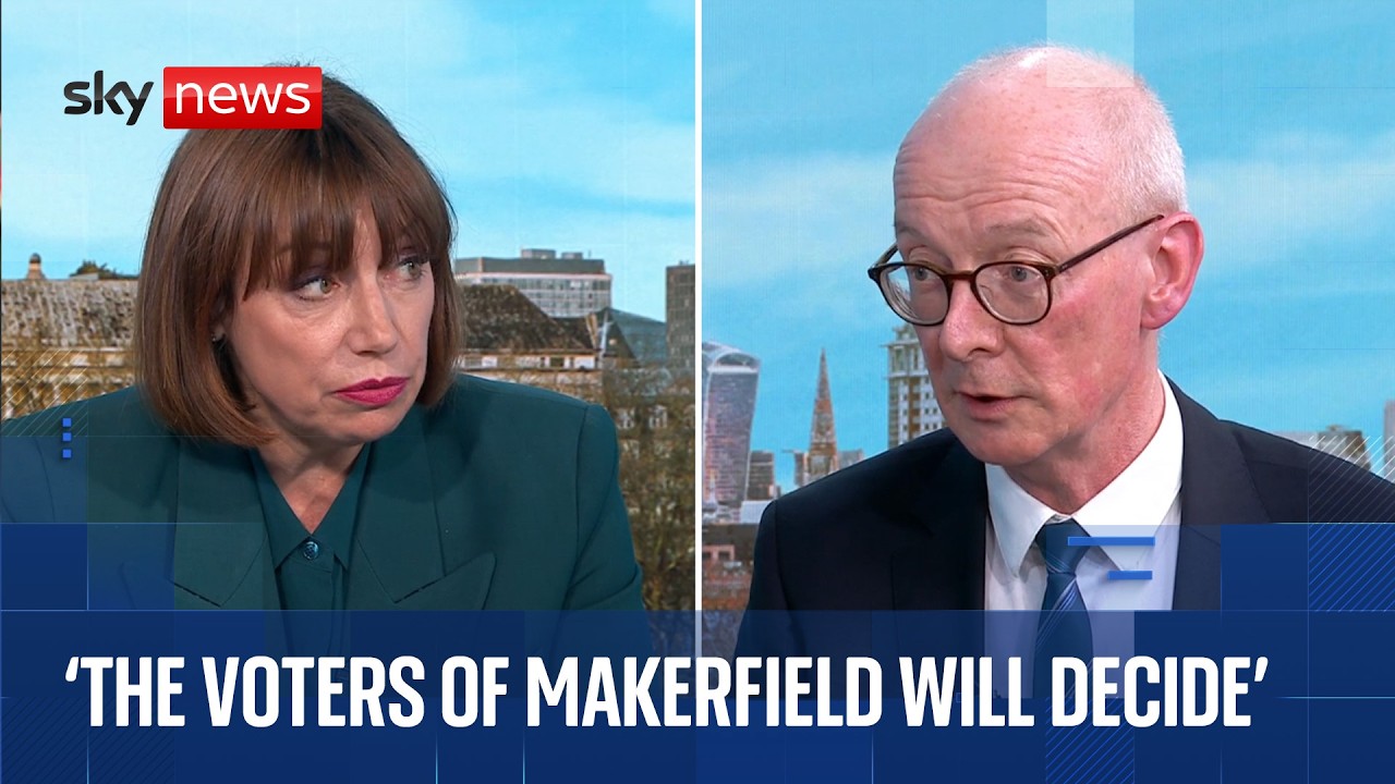 Moment Sky correspondent tells Cabinet minister about Burnham's by-election announcement