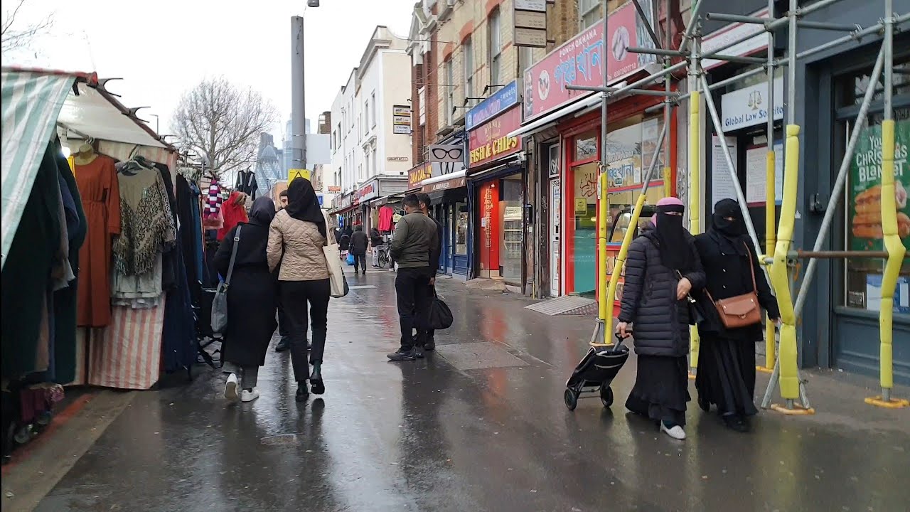 Bangla Town in London | লন্ডনে বাংলাদেশিরা | Sights and Sounds