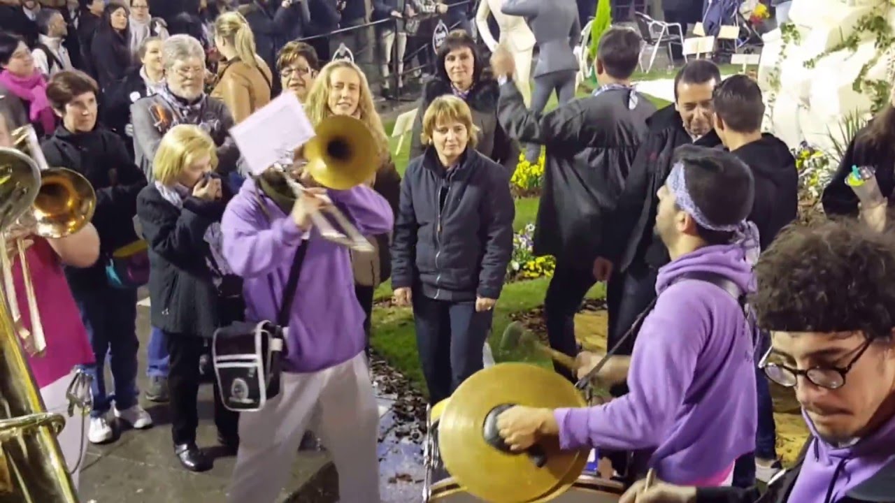 música apaga luz mariluz Los borrachos en el cementerio charanga xaranga Samaruc Fallas de Valencia