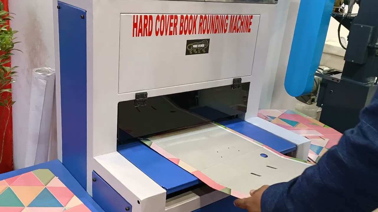 Hardcover corner rounding machine
