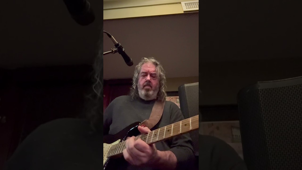 Joe Bonamassa Eric Clapton-further on up the road