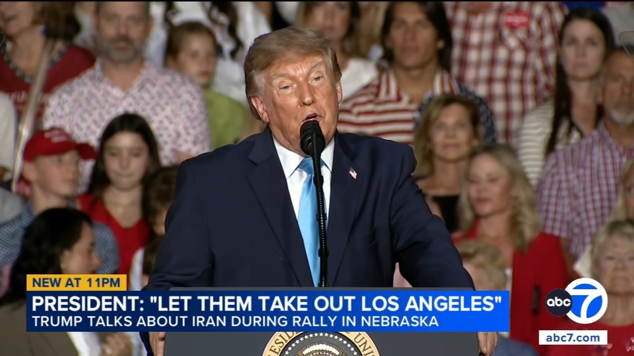 Pres. Trump suggests letting Iran &lsquo;take out&rsquo; Los Angeles and San Diego at campaign event