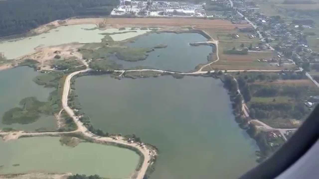 Lądowanie samolotu LOT  w Airport RZESZÓW (Jasionka)