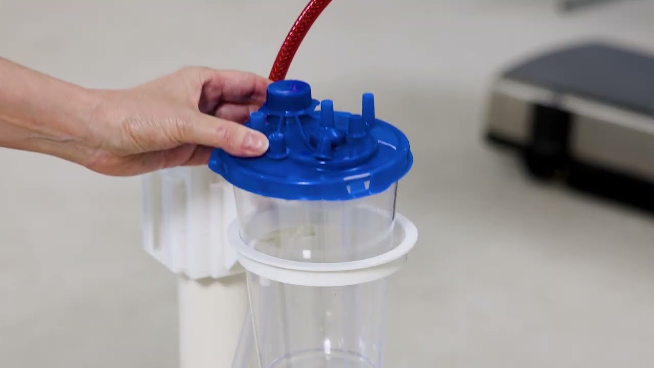 Cardinal Health™ Medi-Vac™ Guardian™ Single Suction Canister Set-up Video