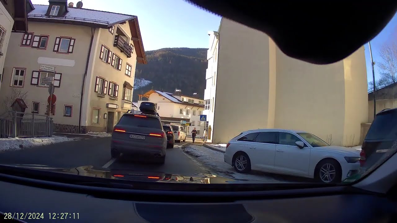DRIVING IN ITALY / GOSSENSA&szlig; - COLLE ISARCO  #travel #traffic #mountains #nature #road #italy