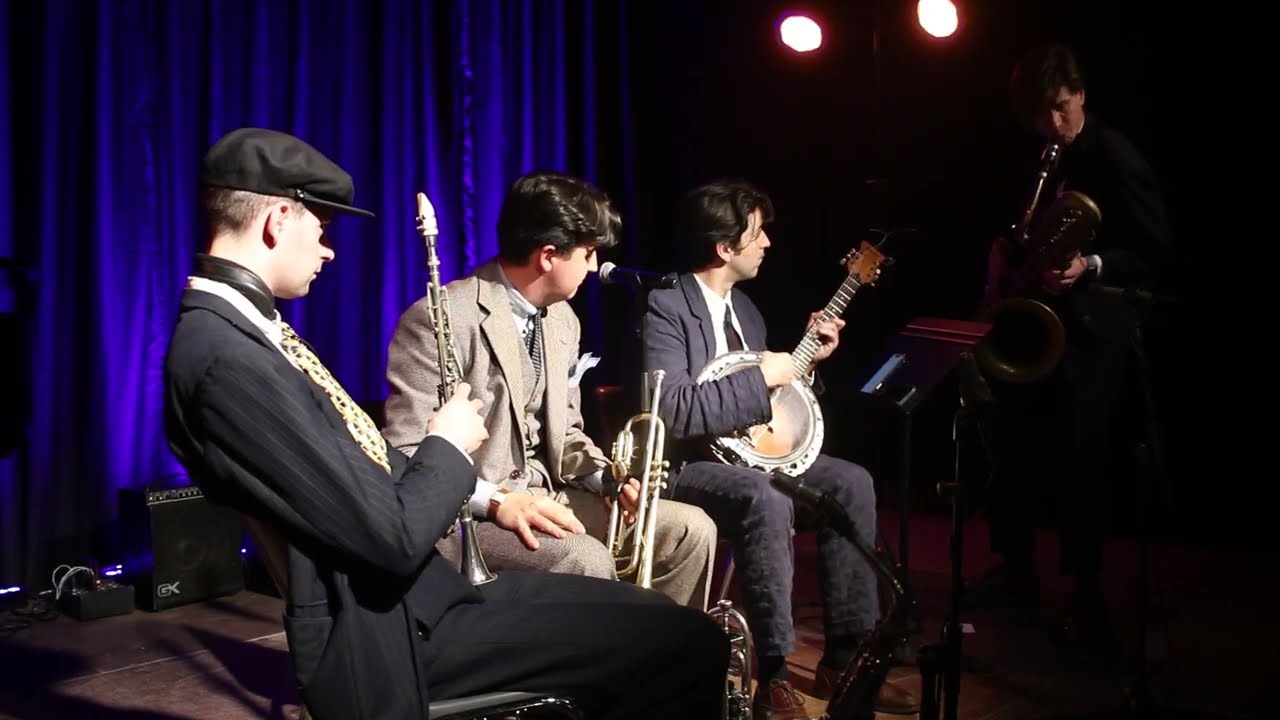 PARISIAN CLASSIC FOUR