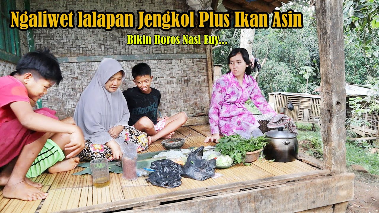 Suasana Botram, Walau Rumah Panggung sederhana, Tapi Sangat Terasa Nikmat.