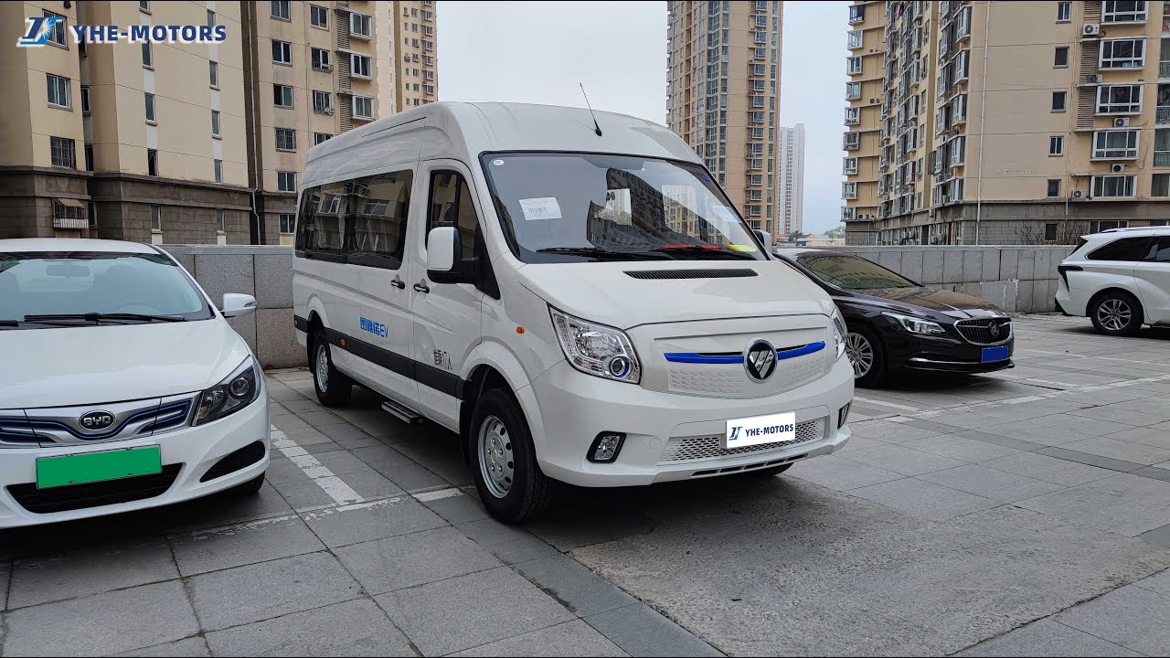 FOTON pure electric omnibus with 17 seats and add a welcome footrest