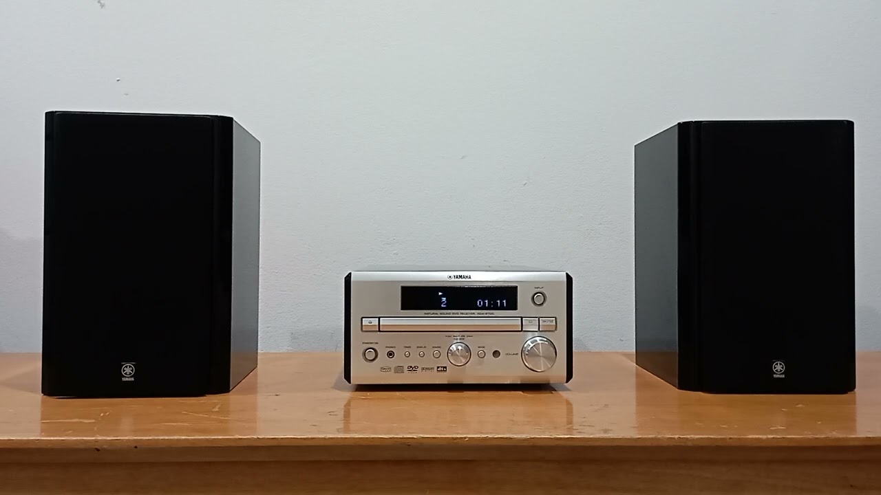 YAMAHA NATURAL SOUND DVD RECEIVER RDX-E700