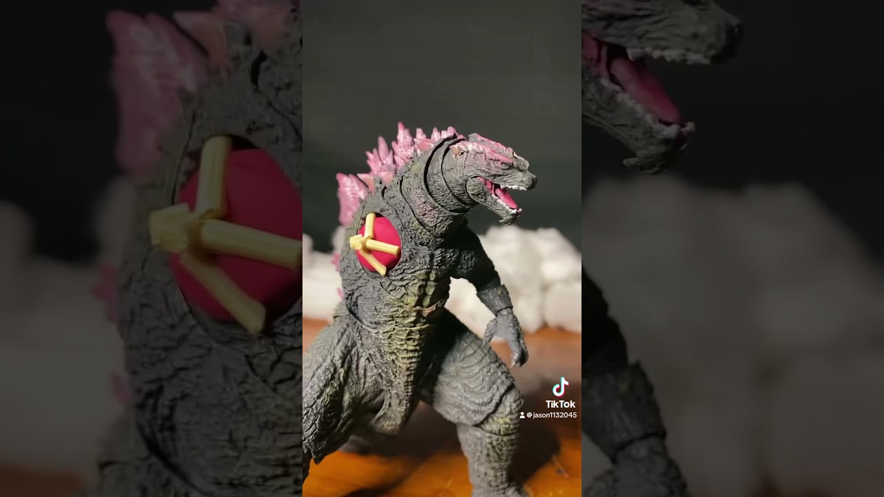 Годзилла круче этого #godzillaxkongthenewempire #godzilla #shimo #actionfigures ￼