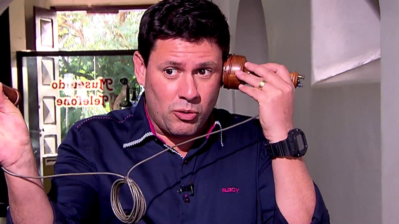 Da telefonista ao celular: conheça a evolução do telefone no Domingo Espetacular