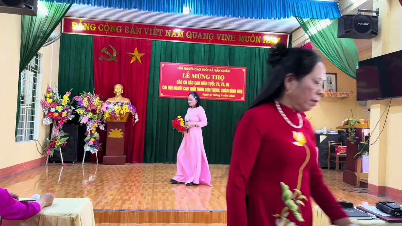 Đơn ca : Thanh Loan 