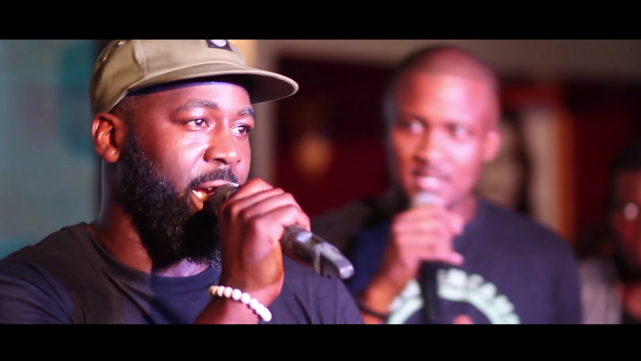 Ajebutter 22 performs with SDC at the PGM Live