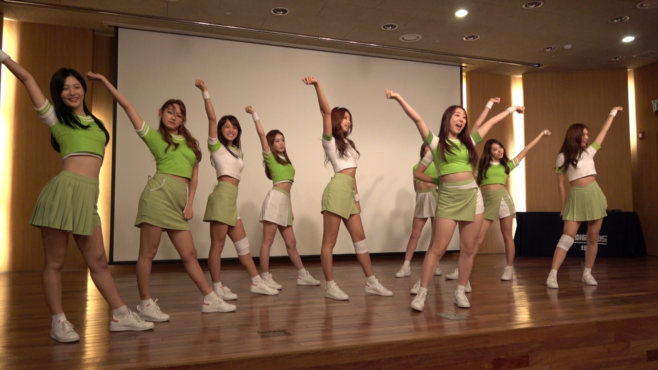 20161106 홍대 아이오아이 너무너무너무 (VeryVeryVery)