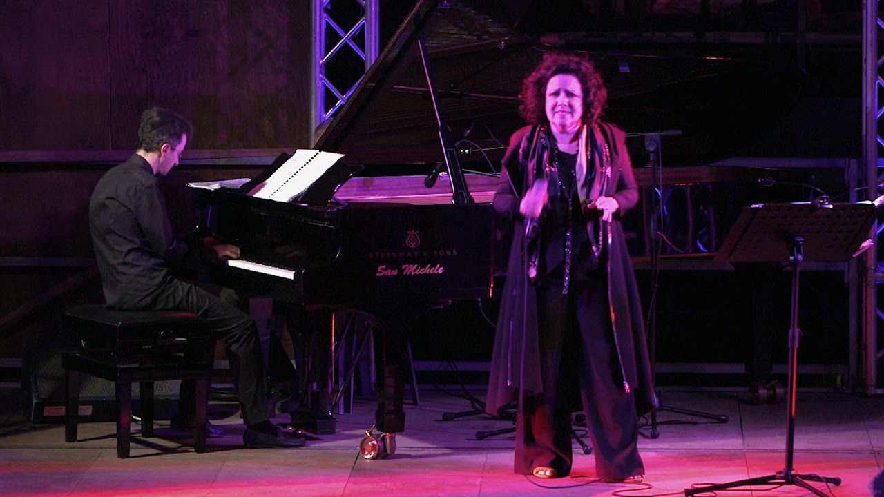 Antonella Ruggiero e Andrea Bacchetti 