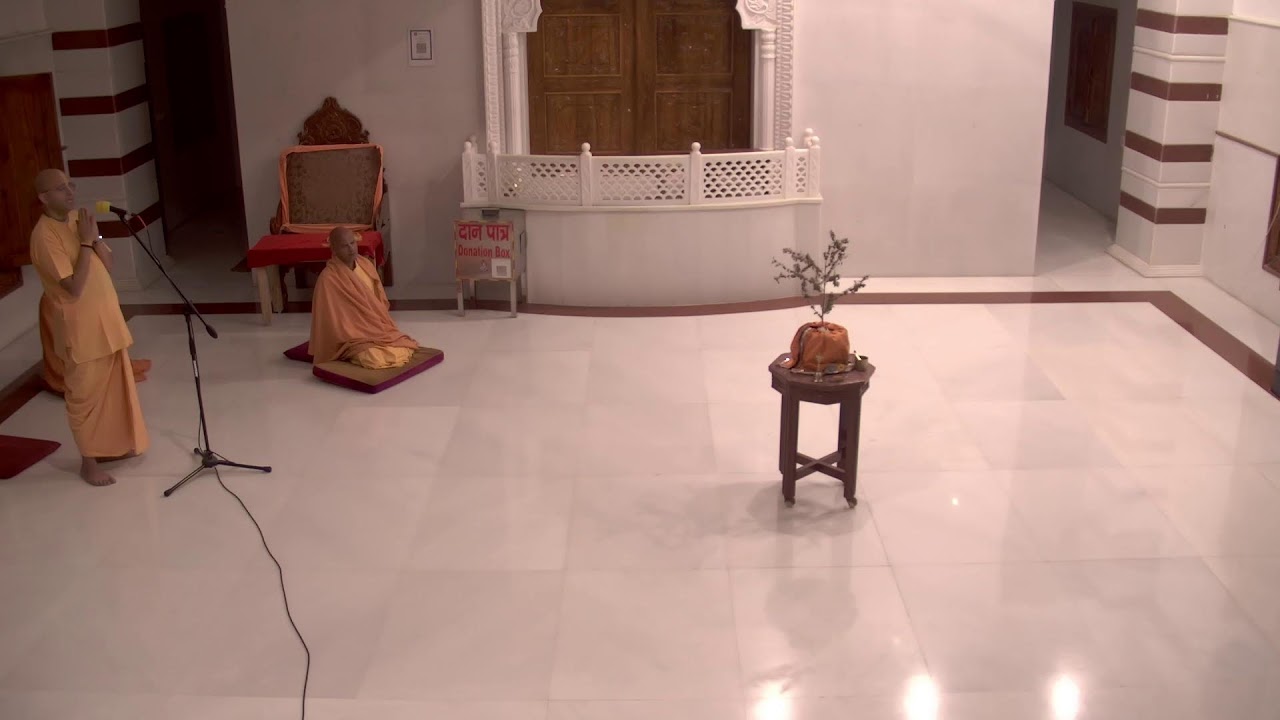 LIVE ISKCON Govardhan || Maṅgala Ārati 
 18-03-2026