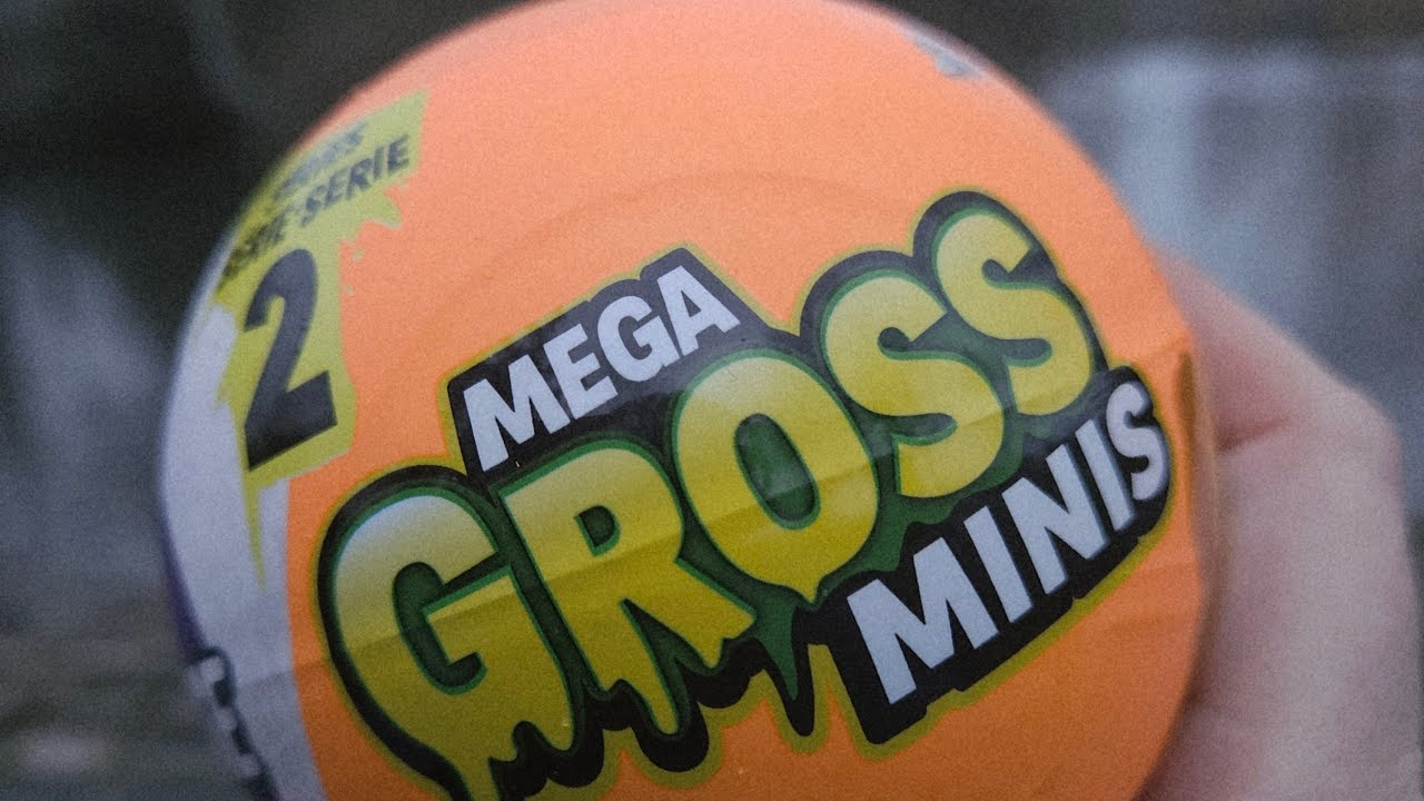 LIVE: unboxing Mega Gross Minis Series 2 in a cold English park in the rain #Zuru #blindbag