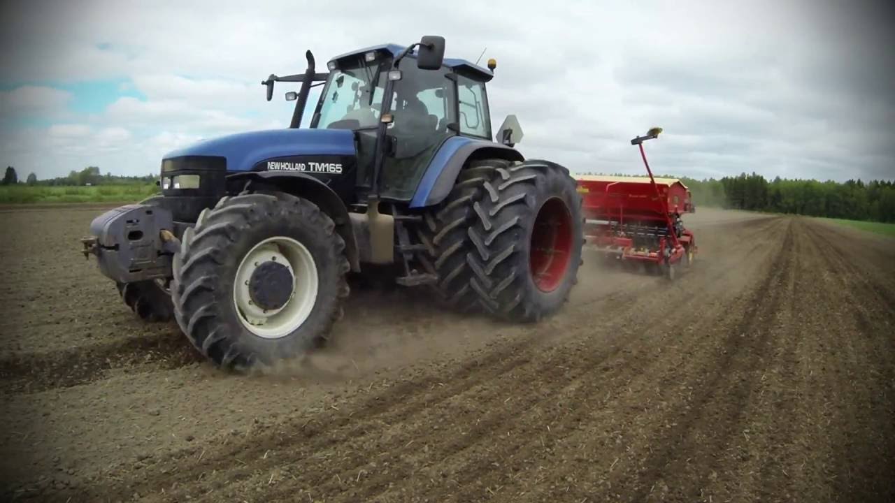 Kylvöä 2016 / drilling barley 2016
