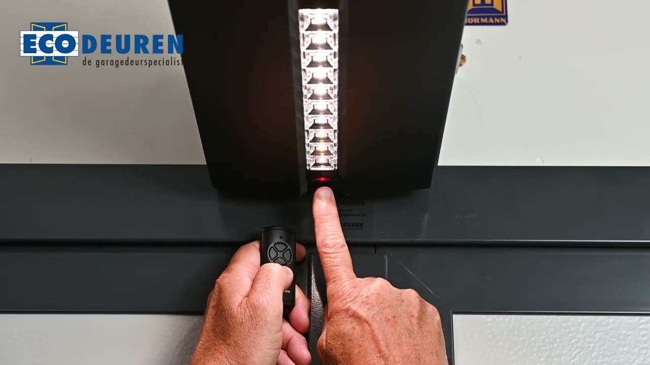 Hörmann handzender programmeren op de Promatic 4 BS aandrijving
