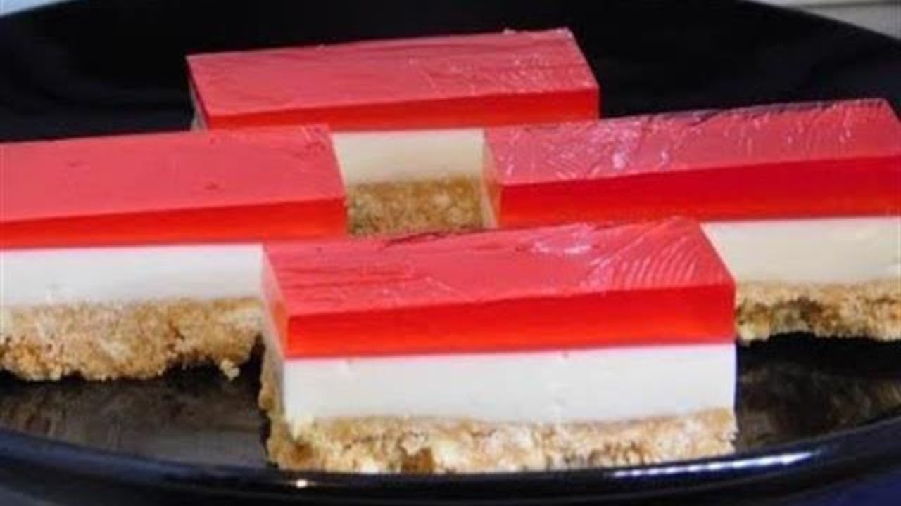 Iconic strawberry jelly slice | slice recipe | Aussie girl can cook