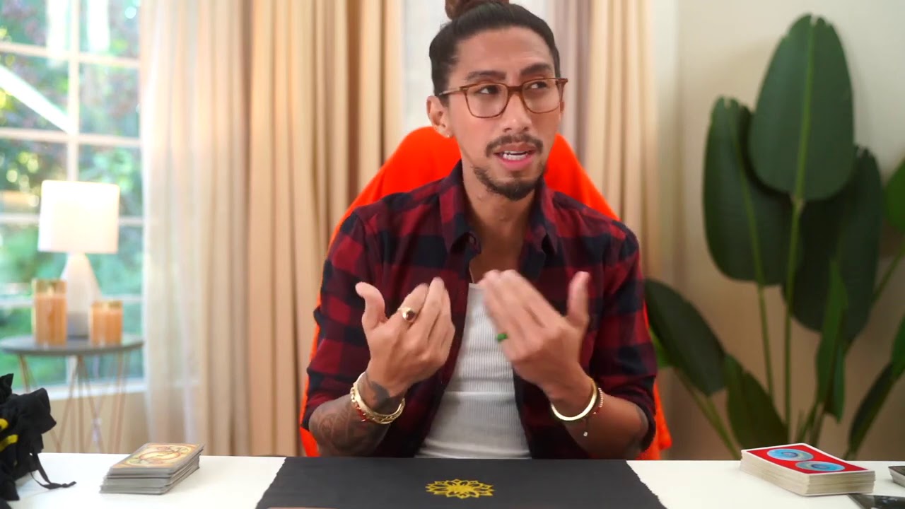CAPRICORN ZODIAC I READ YOUR FUTURE AND THIS IS WHAT I SEE JANUARY 2021 TAROT READING