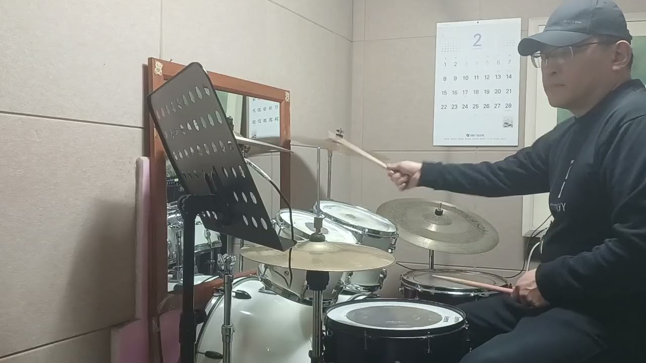 하이키 ㅡ 세상은영화같지않더라