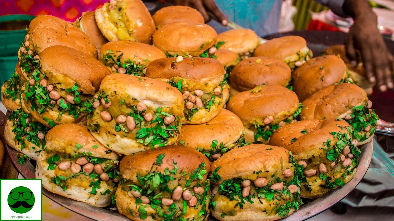 Tandoori Chai, Dabeli, Moonglet and more at Indian Street Food Festival In Connaught Place