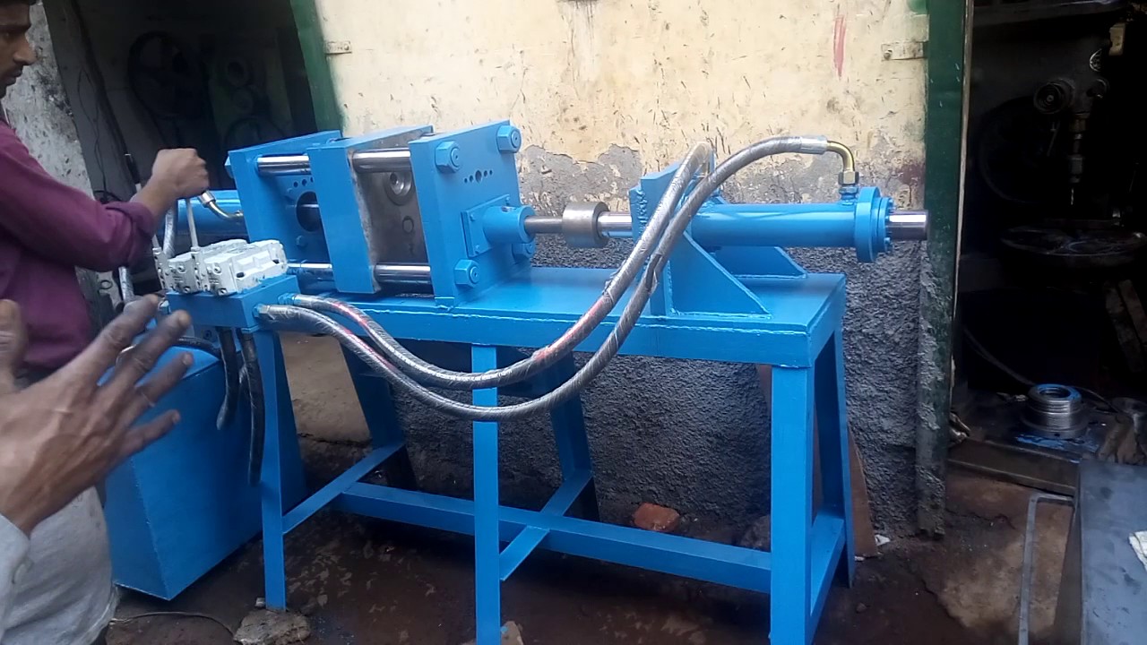 Rotor casting matchine