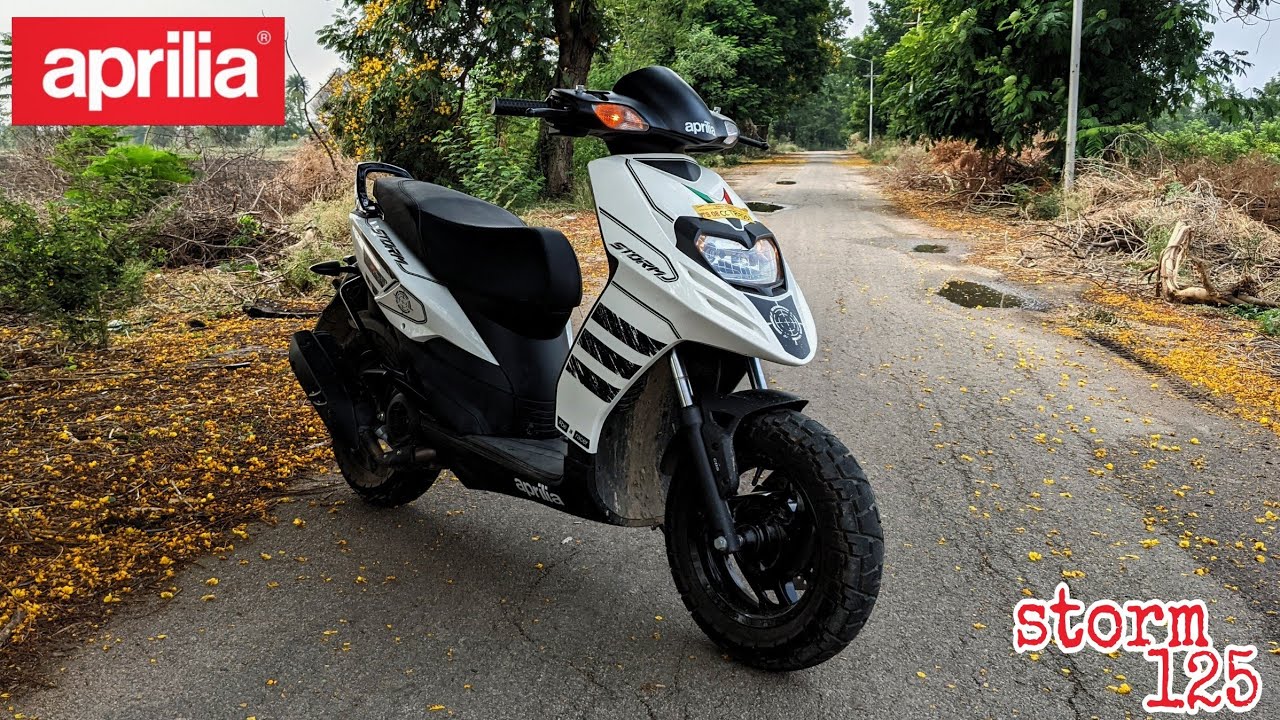 Aprilia storm 125 disc bs6 review||mile muncher, off-roader&sporty scooter||