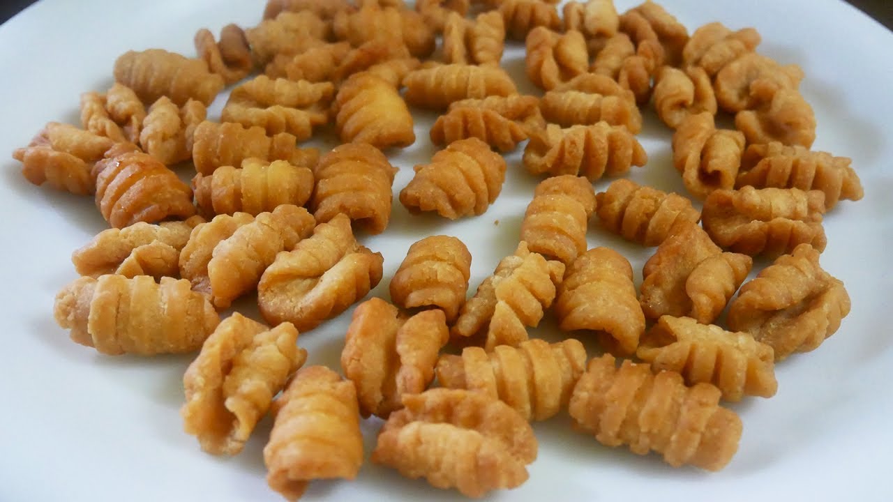 Kul Kul | KalKals Goan Sweet | KULKULS | Goan Christmas Sweet | Sugar Curls | Christmas Special