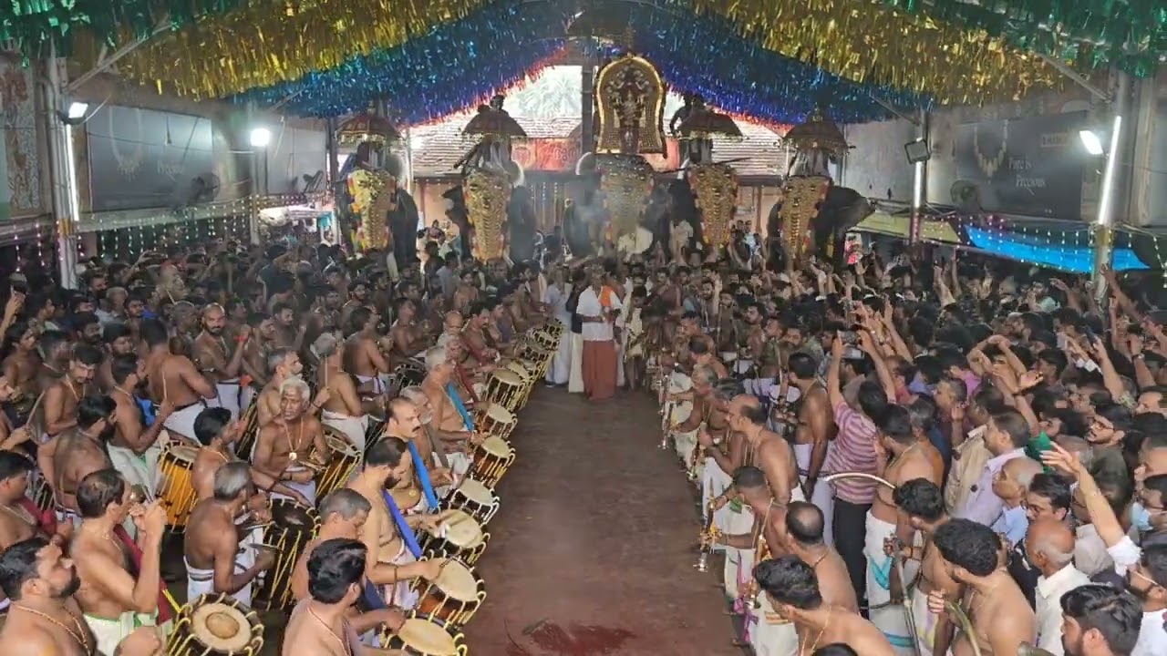 Kodunthirapully Agraharam enjoying Melam @ Durgashtami