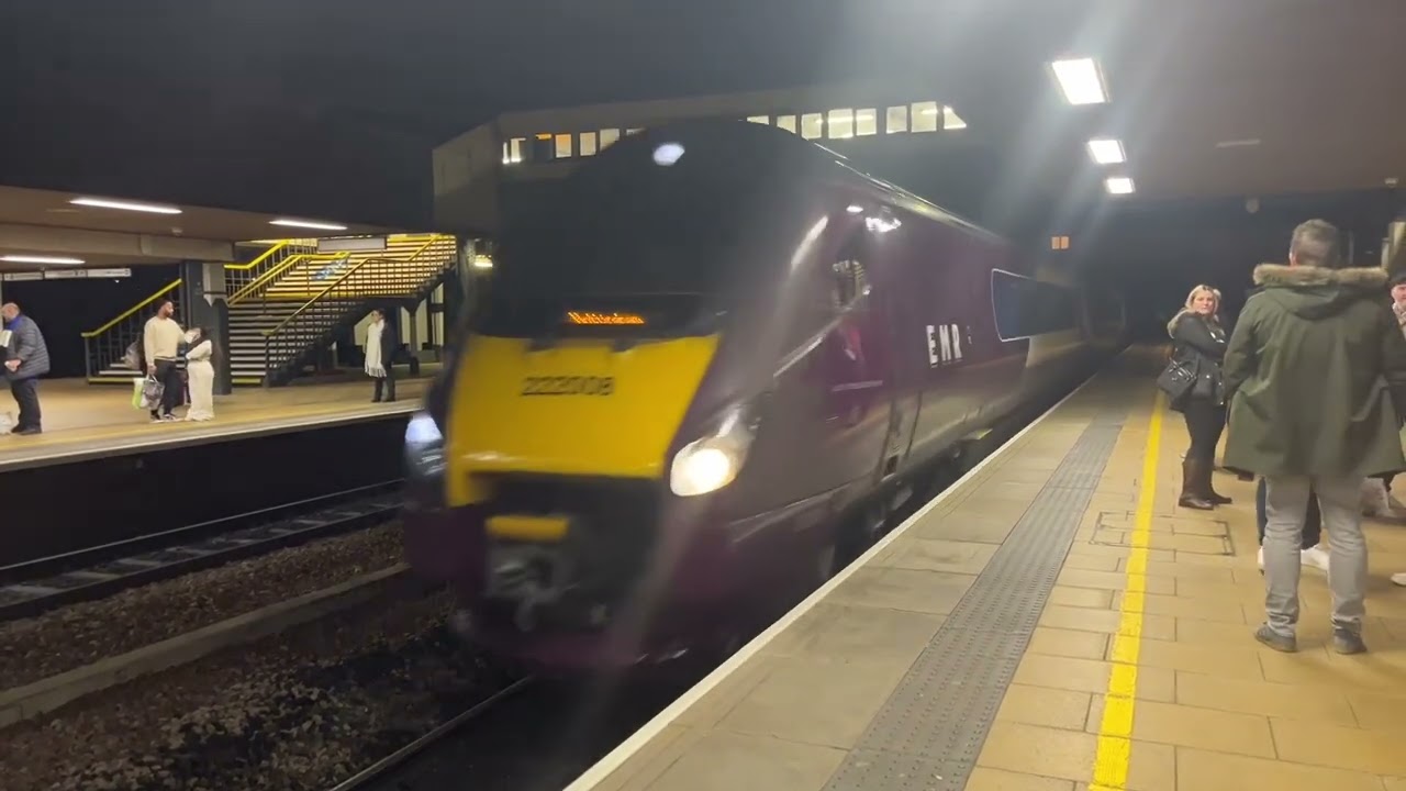 Couple of trains during my trip to Leicester (23rd December 2023)