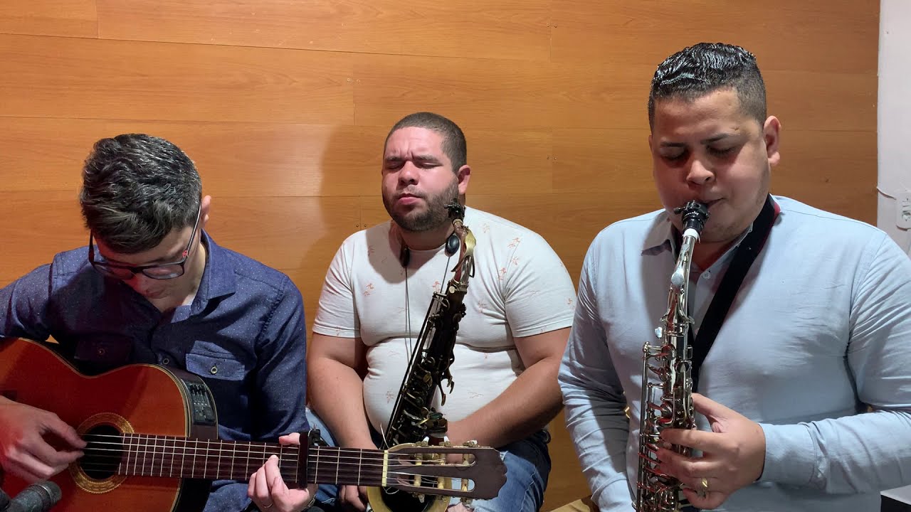 HINO 69 - A FAMÍLIA DE JESUS (JEFFERSON REIS, REGINALDO MYAS E JOAB ARAÚJO) SAX E VIOLÃO COVER